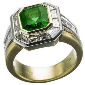An 18k Unique Emerald Diamond dress Ring - Click Image to Close
