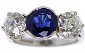 Vintage Sapphire & Diamond 3 stone Ring - Click Image to Close