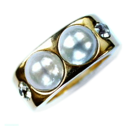 Sensational & Unique Pearl & Diamond Ring - Click Image to Close