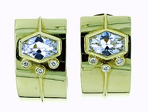 Aquamarine & Diamond Earrings. Aquas 2.00cts approx - Click Image to Close