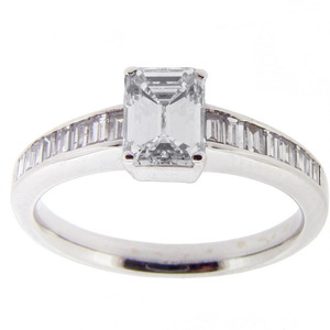 Emerald Cut diamond engagement ring - Click Image to Close