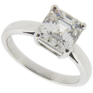 Ascher Cut Diamond single stone set in Platinum - Click Image to Close