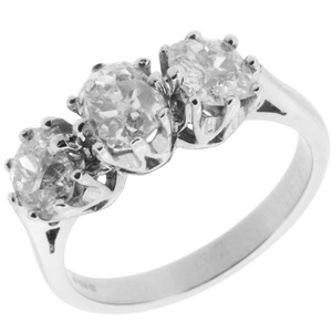 Old Cushion Cut Diamond 3 Stone Ring 750 White 18ct - Click Image to Close
