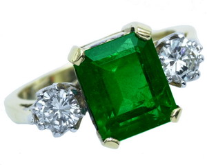 18ct gold Octagonal Emerald Ring - Click Image to Close