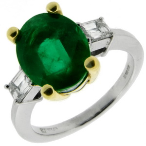 Oval Emerald Solitaire ring with Baguette Diamonds - Click Image to Close