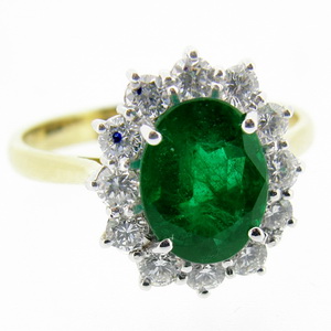 18k Gold Columbian Emerald Ring set with Diamonds - Click Image to Close