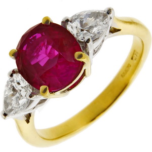18ct Ruby and Diamond Ring - Click Image to Close