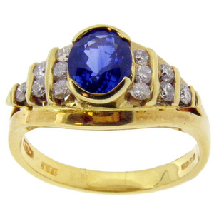 An Oval Ceylon Sapphire Ring - Click Image to Close