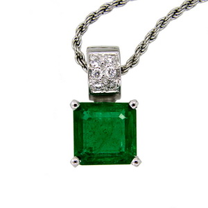 White gold Emerald Necklace Pendant - Click Image to Close
