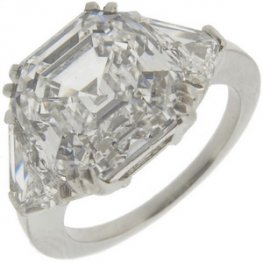 Emerald Cut diamond ring - 5.79 cts E VS1