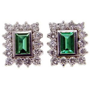 Vintage Emerald earrings set with brilliant cut diamonds - Click Image to Close