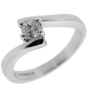 Victorian Old Cushion Cut Diamond Solitaire Stone Ring - Click Image to Close
