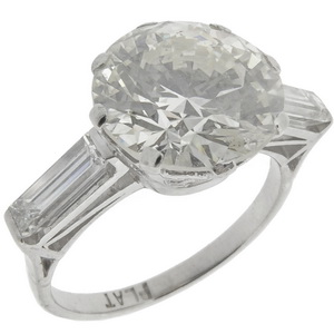 Vintage Diamond Ring 4.57 carats with Baguette Shoulders - Click Image to Close